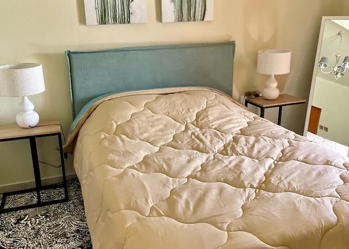 Center Αράχωβα